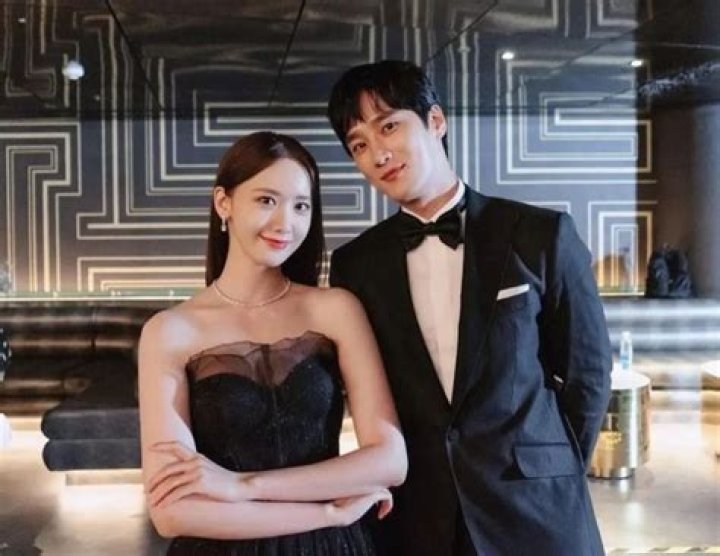 Ahn Bo Hyun Age, Height, Bio, Parents, Wife, Net Worth
