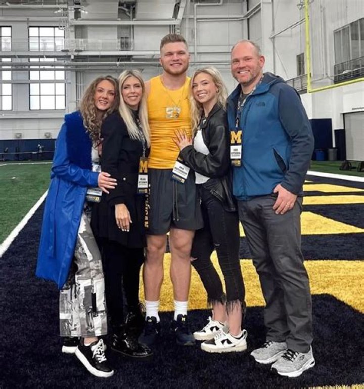 Aidan Hutchinson Parents: Meet Chris and Melissa Hutchinson