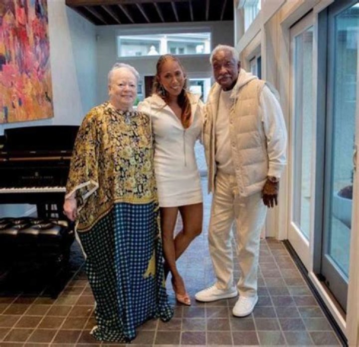 All About Marjorie Elaine Harvey's Mother