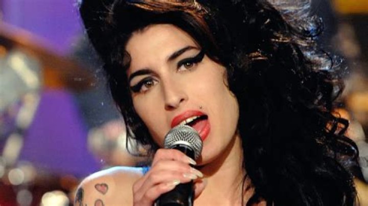Amy Winehouse Net Worth: How Much was Amy Winehouse Worth?