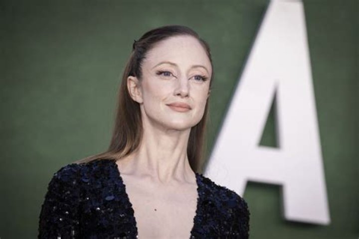 Andrea Riseborough Age, Bio, Parents, Career, Net worth, Boyfriend
