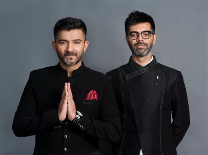 Arijit Singh Parents: Meet Kakkar And Aditi