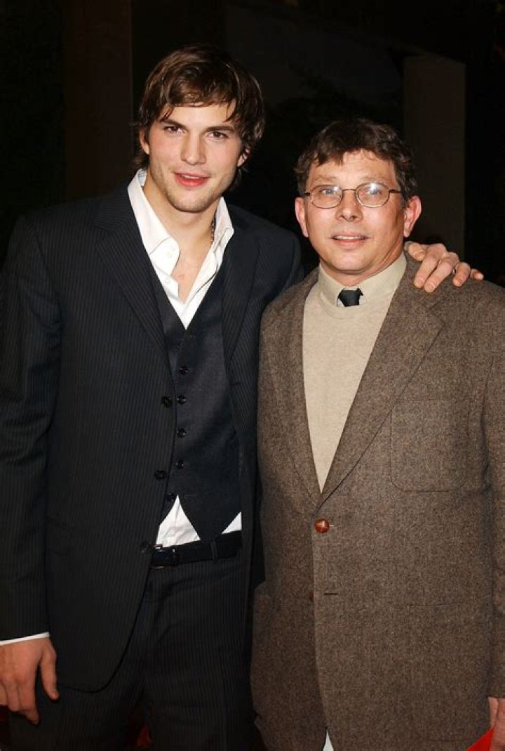Ashton Kutcher Parents: Meet Diane And Larry