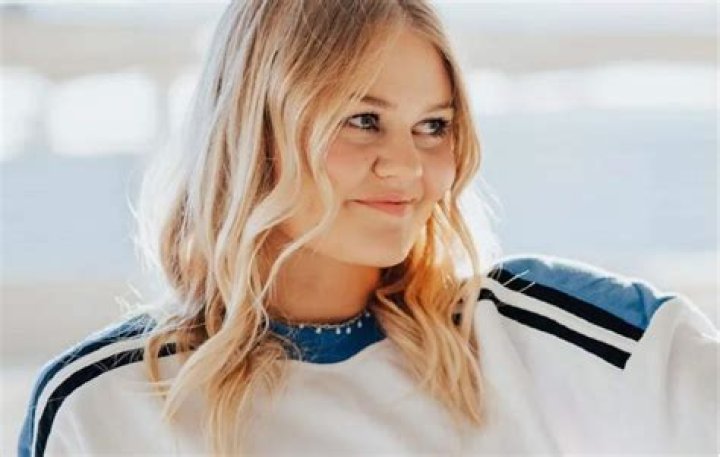 Bella Lambert’s Biography: Age, Height, Net Worth & More
