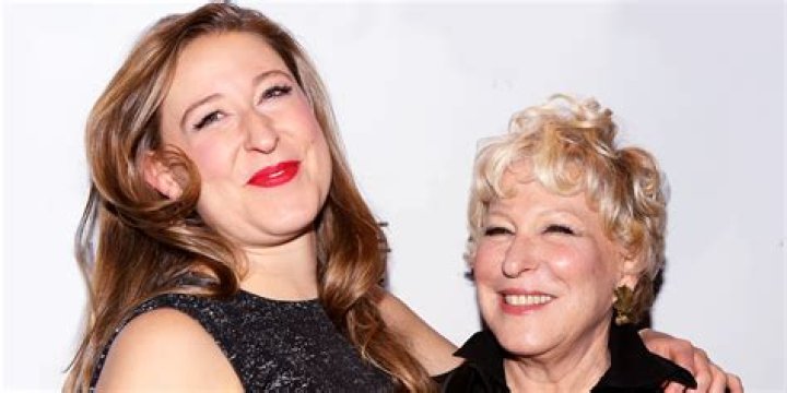 Bette Midler: Parents, Husband, Children, And All About Her