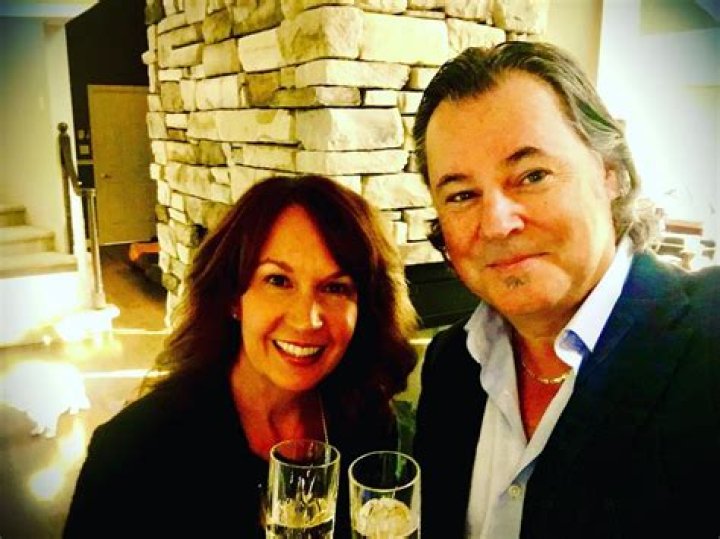 Bruce Guthro Bio, Parents, Wife, Children, Siblings, Net Worth