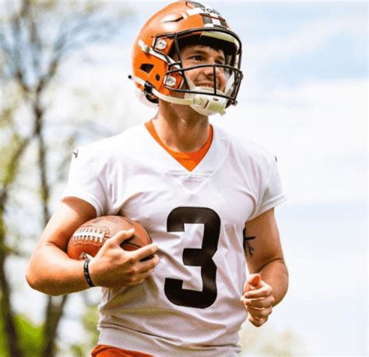 Cade York Height: How Tall Is Cade York?