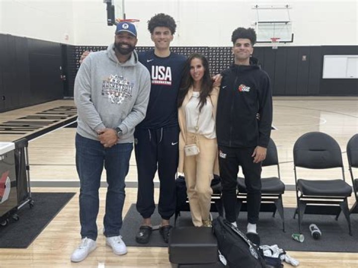 Cameron Payne Height: How Tall Is Cameron Payne?