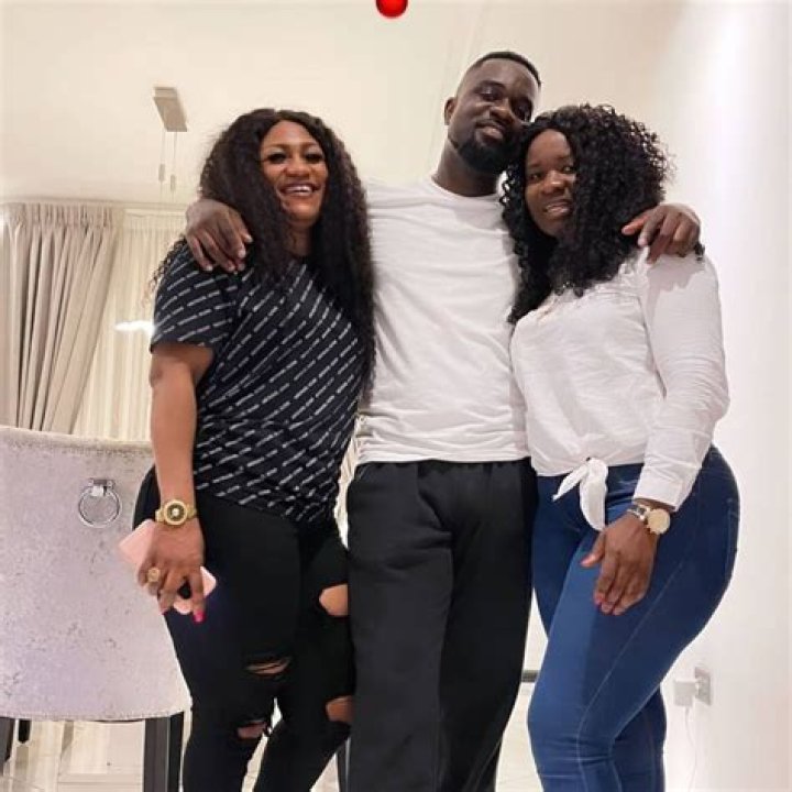 Check Out Some Lovely Photos Of Sarkodie’s Sweet Sisters, Hannah & Veronica