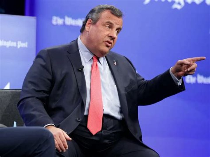 Chris Christie’s Brothers: Meet Todd And Dawn