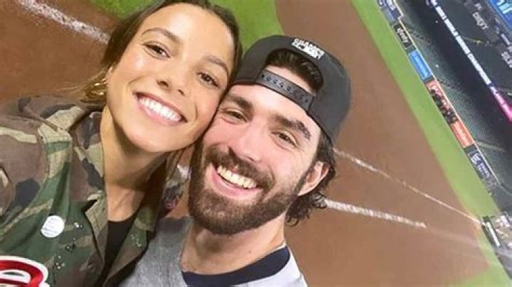 Dansby Swanson Bio, Age, Wife, Children, Parents, Net Worth
