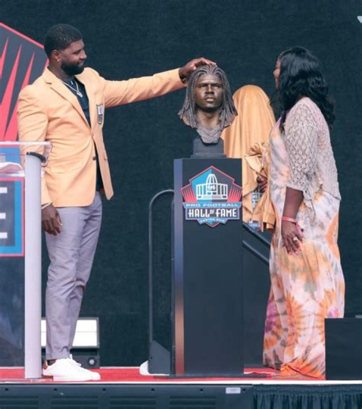 Devin Hester Parents: Meet Lenorris Hester Sr. And Juanita Brown