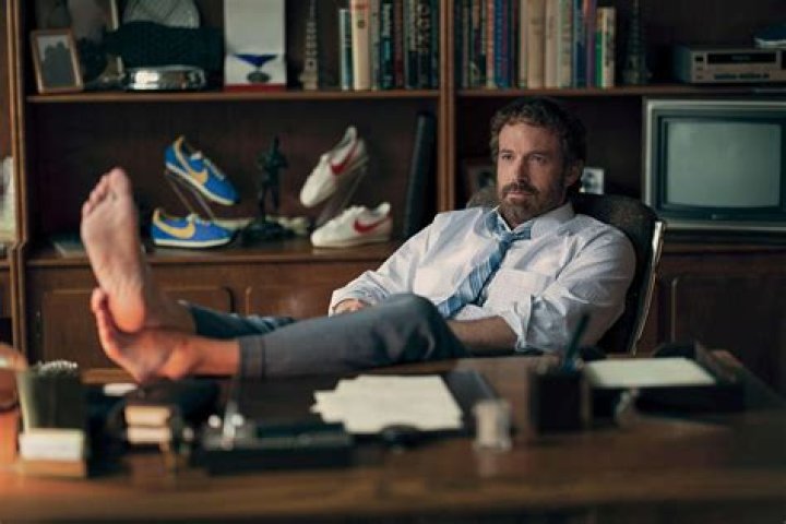 Does Phil Knight still own Nike?