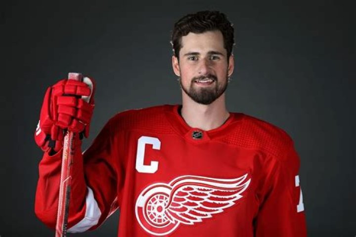 Dylan Larkin Net Worth: What is Dylan Larkin salary?