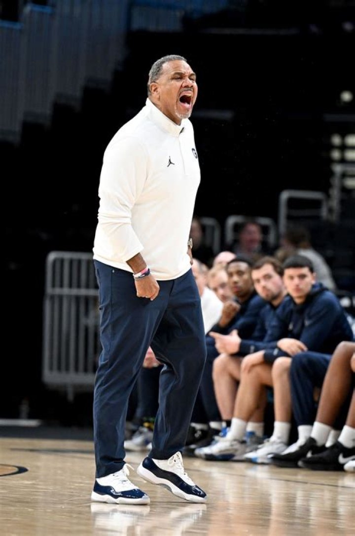 Ed Cooley Bio, Age, Height, Career, Wife, Children, Net Worth