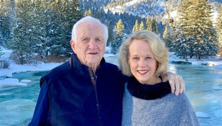 Gil Brandt Bio, Parents, Wife, Children, Siblings, Net Worth