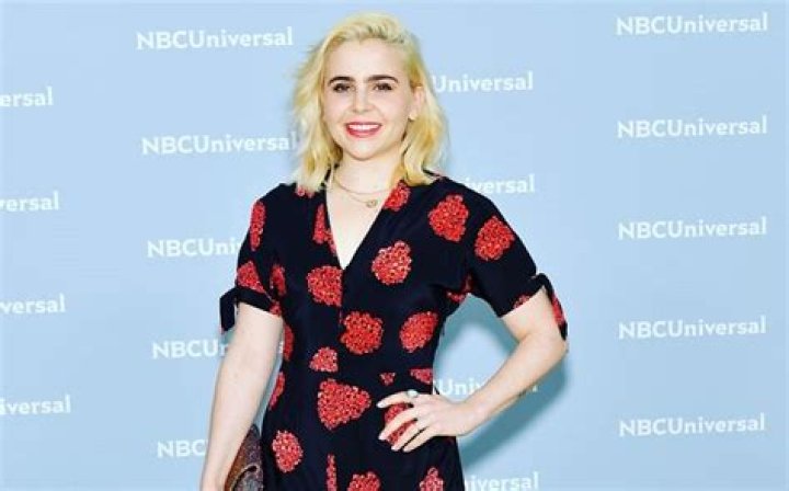 How much is Mae Whitman’s net worth today