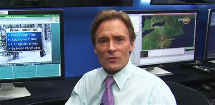 How Rich Is Weather Reporter Lonnie Quinn from CBS?