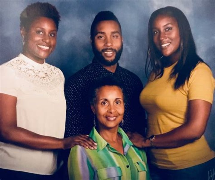 Issa Rae Siblings: Meet Her 4 Siblings
