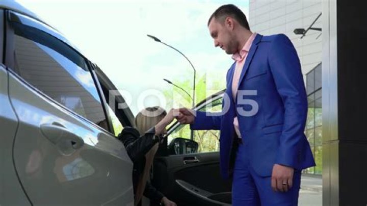It’s Stupid For A Man To Open Car Door For His Woman – Media Personality Dickson