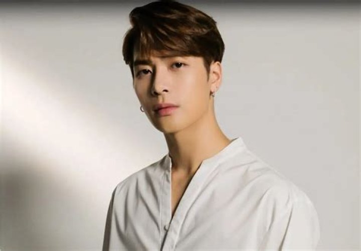 Jackson Wang Bio, Parents, Wife, Children, Albums, Net Worth
