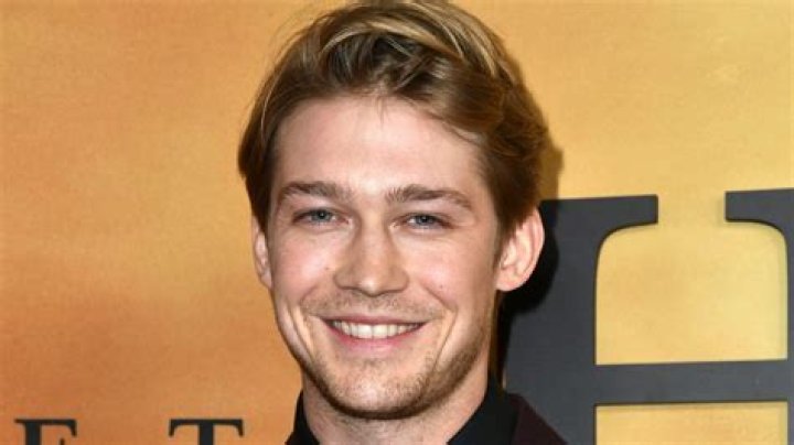 Joe Alwyn Net Worth: What Is Joe Alwyn Net Worth?