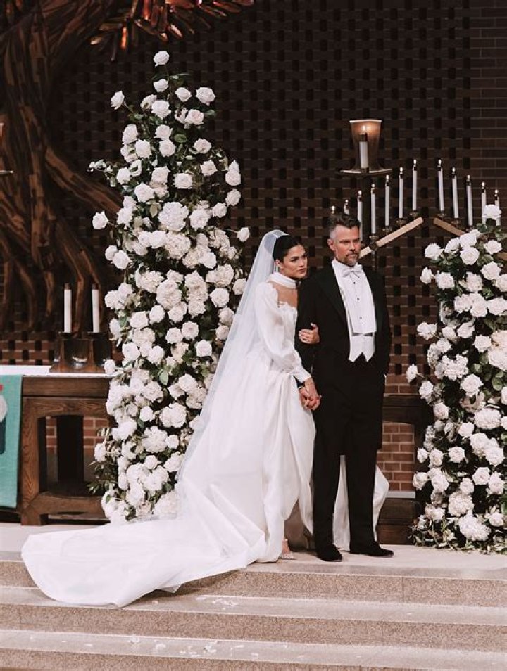 Josh Groban Wife: Is Josh Groban Married?