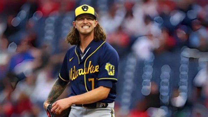 Josh Hader Height: How Tall Is Josh Hader?