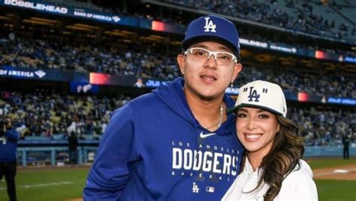 Julio Urías Wife: Is Julio Urías Married?