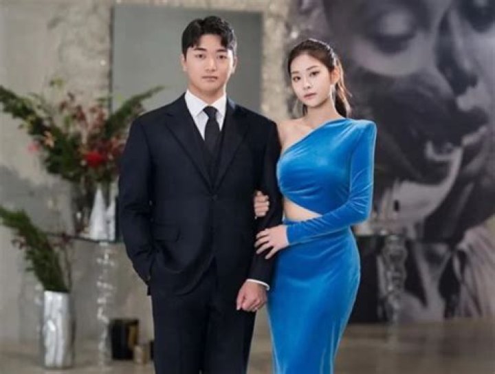 Jung-hoo Lee Bio, Age, Height, Career, Net Worth, Family & More