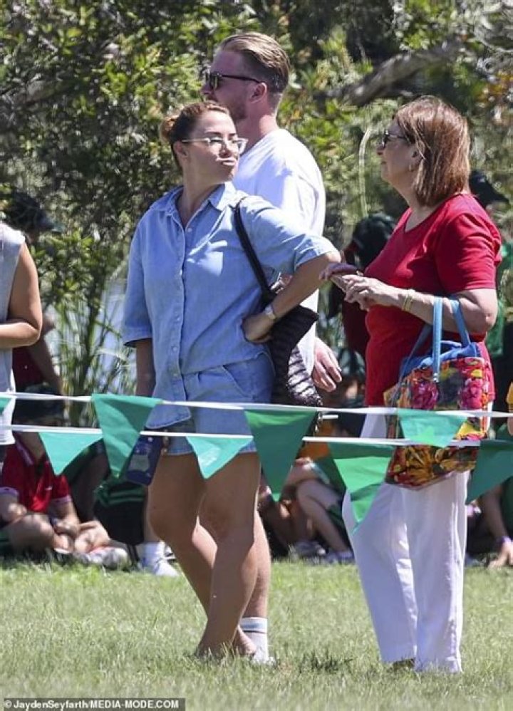 Kate Ritchie Parents: Meet Heather Ritchie And Steve Ritchie