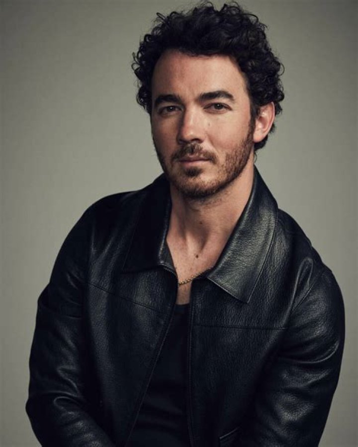 Kevin Jonas Net Worth, Age, Height