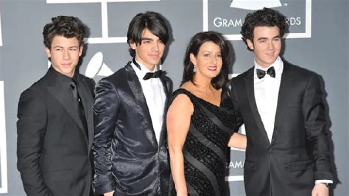 Kevin Jonas Parents: Meet Denise and Paul Kevin Jonas Sr.