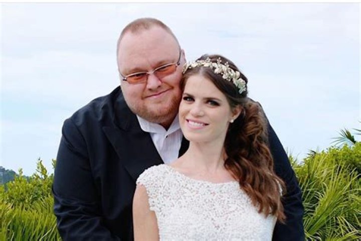 Kim Dotcom Wife: Meet Elizabeth Donnely
