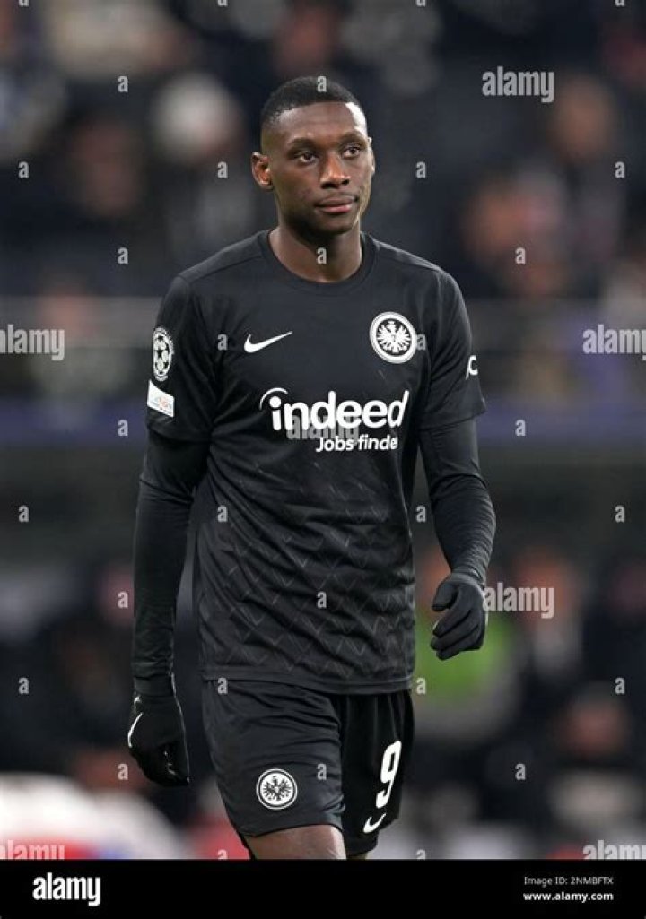 Kolo Muani Height: How Tall Is Kolo Muani?