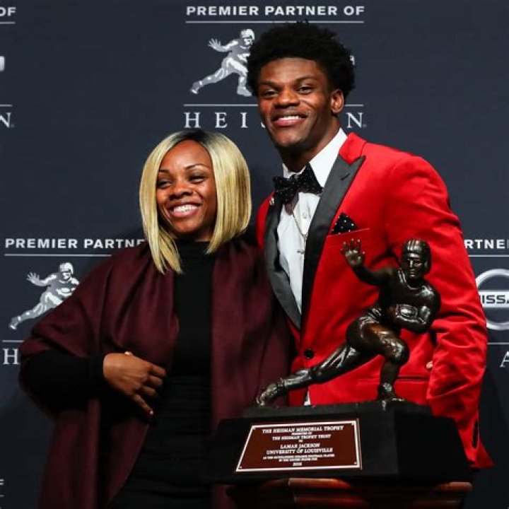 Lamar Jackson Bio, Age, Wife, Parents, Children, Net worth