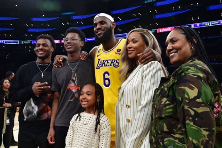 LeBron James Parents: Meet Gloria Marie And Anthony