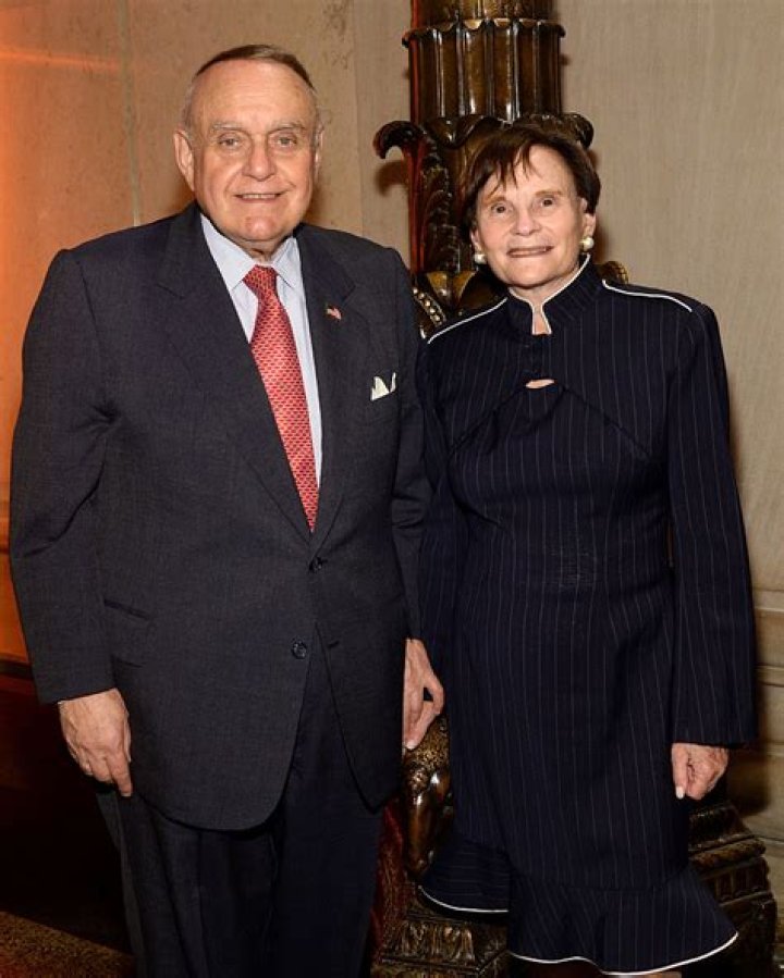 Leon Cooperman Partner: Who Is Toby Cooperman?