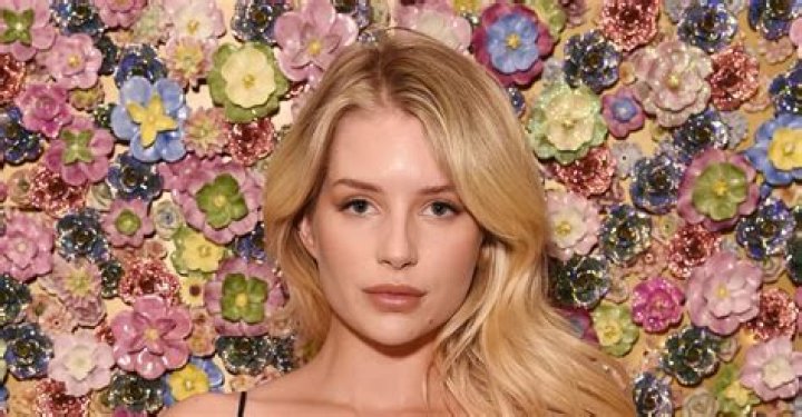 Lottie Moss Bio, Age, Height, Career, Husband, Children, Net Worth
