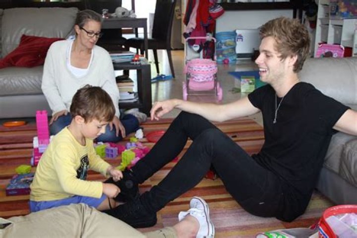 Luke Hemmings Children: Does Luke Hemmings Have Any Kids?