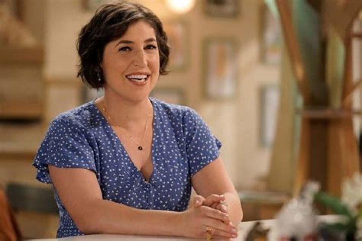 Mayim Bialik Bio, Age, Career, Net Worth, Family & More