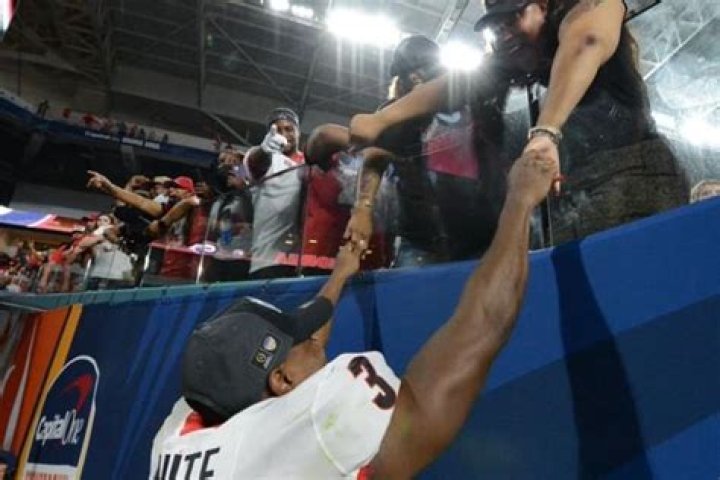 Meet His Mother, Shanee White