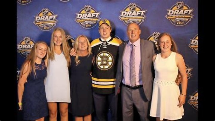 Meet Holly McAvoy, the Sister of Charlie McAvoy: Biography, Net Worth & more