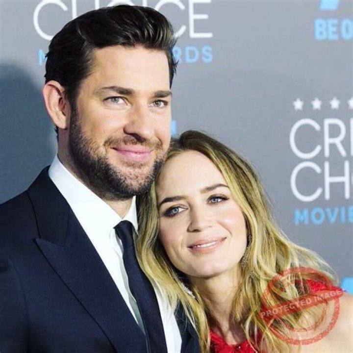 Mike Evans Bio, Age, Height, Net Worth, Parents, Partner