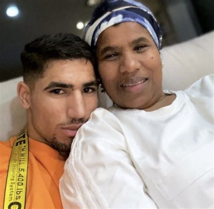 Moment Achraf Hakimi’s Wife Allegedly Filed For Divorce For The Player’s Properties Only To Find Out That He Has All His Assets In His Mother’s Name