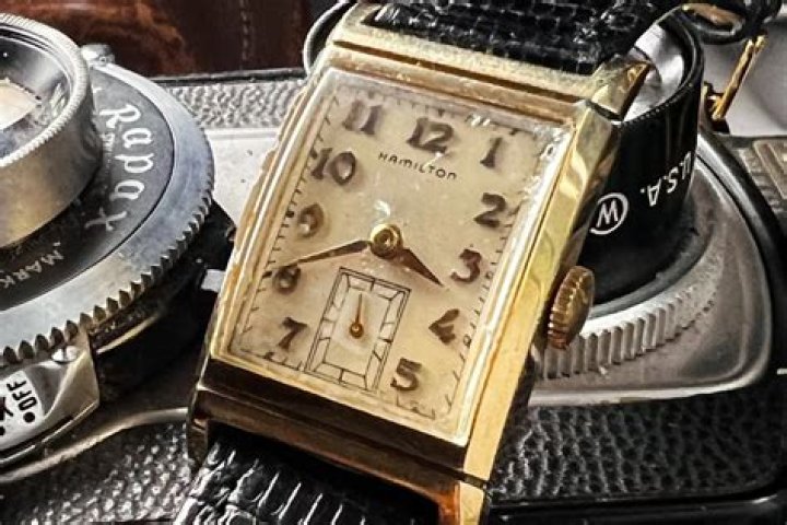 Poverty Is Evil; See Tonto Dikeh’s Mansion, Fleets Of Cars, Phones, Net Worth & Wrist Watches