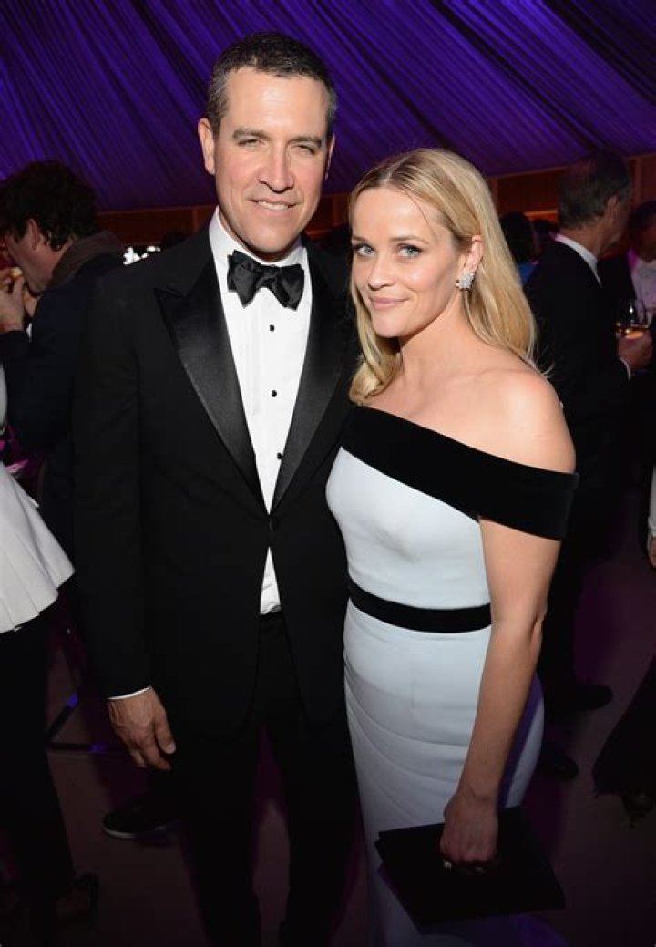 Reese Witherspoon Husband: Meet Jim Toth