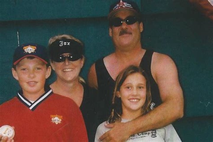 Rhys Hoskins Siblings: Meet Meloria Hoskins