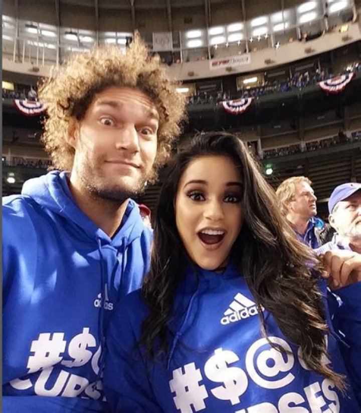 Robin Lopez Girlfriend: Who Is Robin Lopez’s Girlfriend?