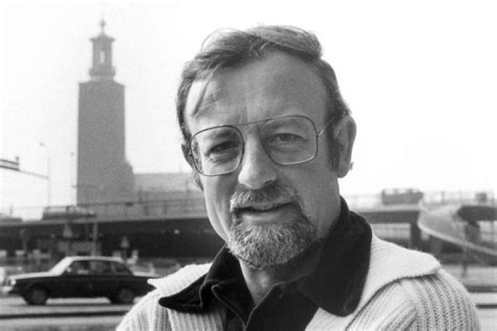 Roger Whittaker Cause of Death, Age, Family, Net Worth